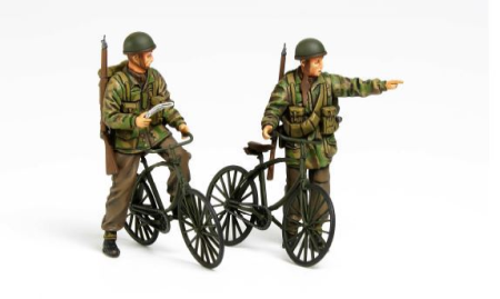 1/35 British Paratroopers & Bicycles Set