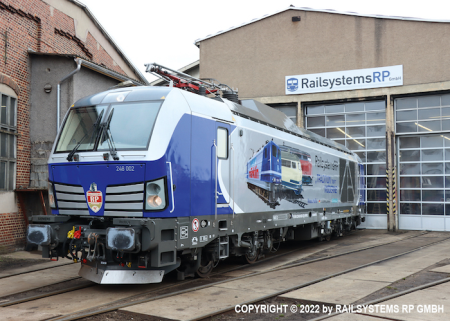 Locomotive diesel s&#233;rie 225