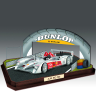 1/24 Gift Set Audi R10 TDI Le Mans + 3D Puzzle Diorama